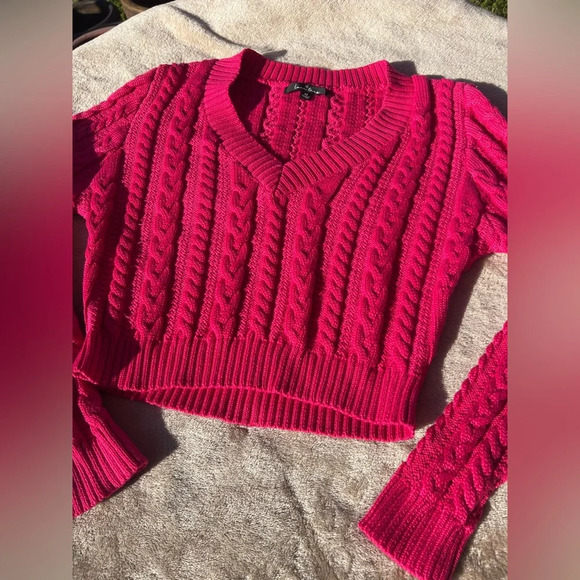 Love Tree Sweaters - Pink Lovetree Cable knit style Crop Sweater Size Medium